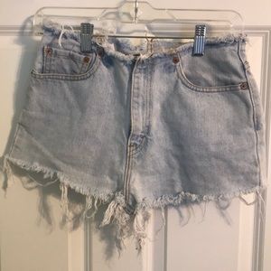 Levi high wasted shorts